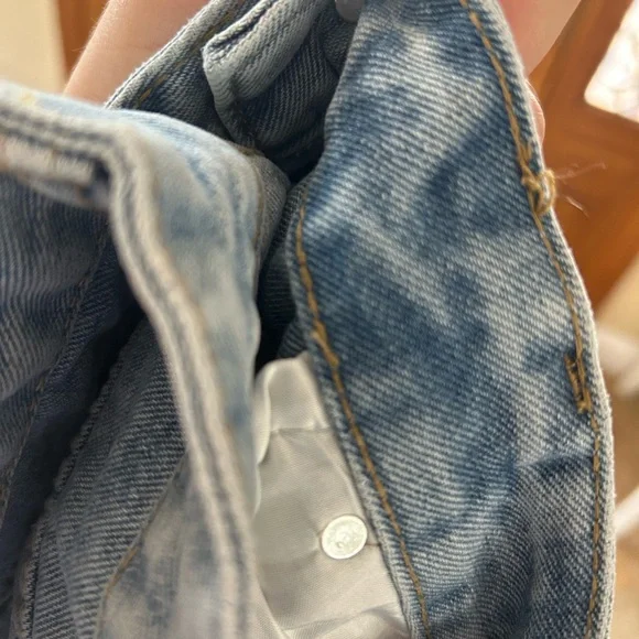 Women’s light wash baggy jeans size large - Picture 4 of 4